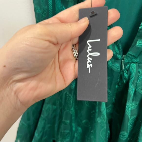 Lulus Glory Hunter Green Floral Jacquard Tiered Maxi Dress NWT Sz S - Picture 6 of 11